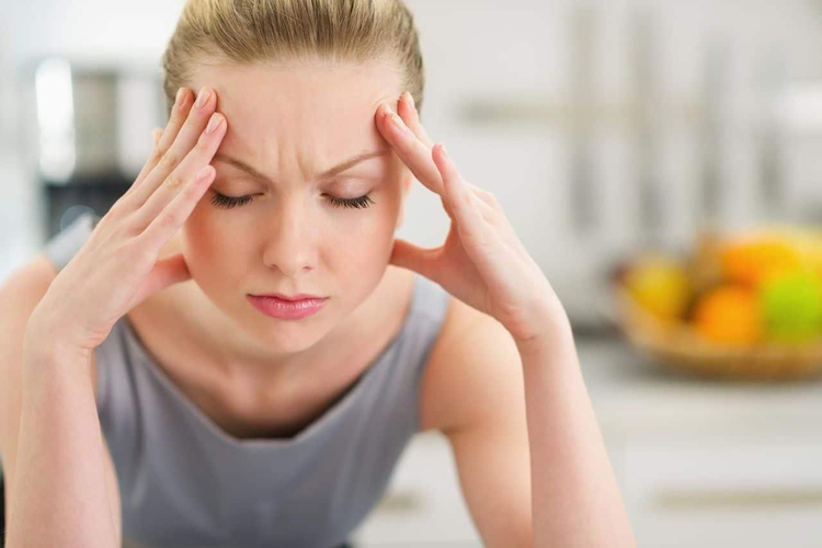 Triệu chứng đau đầu, chóng mặt là các thoát vị đĩa đệm đốt sống cổ